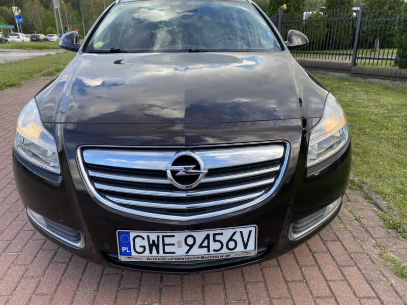 Opel Insignia Edition, nawigacja, czujniki parkowania, hak ,drugie koła,nowy rozrząd A (2008-2017)