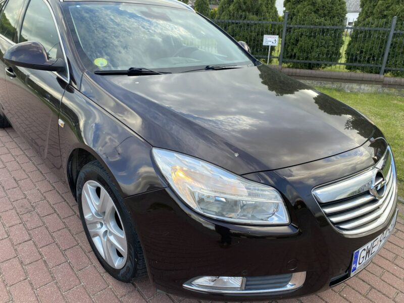 Opel Insignia Edition, nawigacja, czujniki parkowania, hak ,drugie koła,nowy rozrząd A (2008-2017)