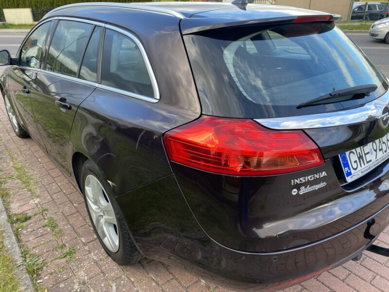 Opel Insignia Edition, nawigacja, czujniki parkowania, hak ,drugie koła,nowy rozrząd A (2008-2017)