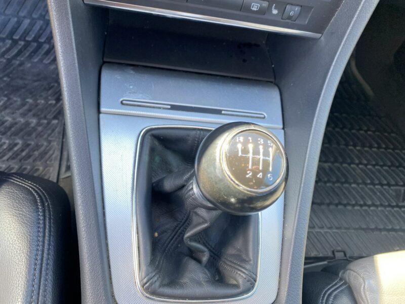 Audi A4 200KM, dwu kolorowa skóra, biksenony, światła dzienne, szyberdach B7 (2004-2007)
