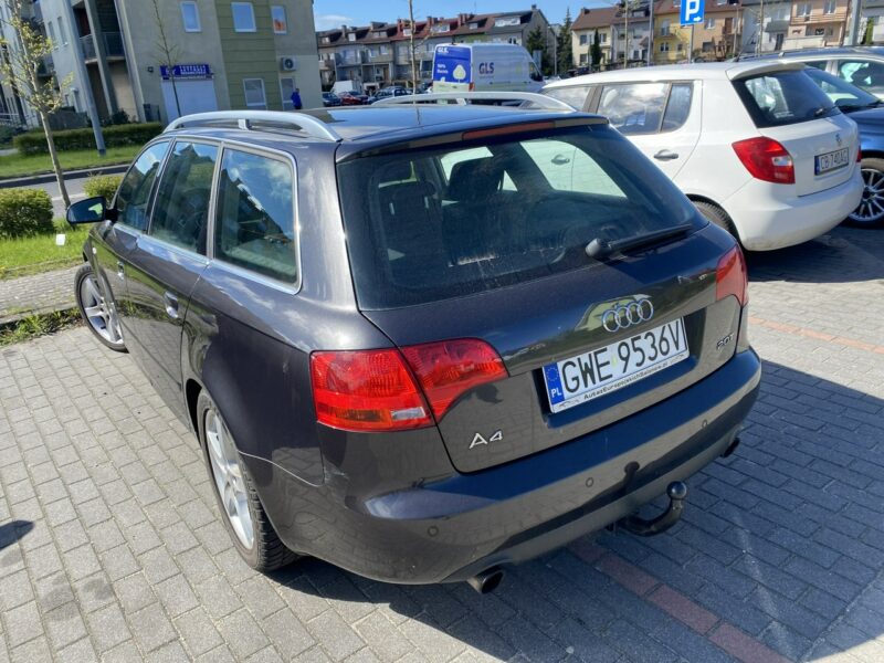Audi A4 200KM, dwu kolorowa skóra, biksenony, światła dzienne, szyberdach B7 (2004-2007)