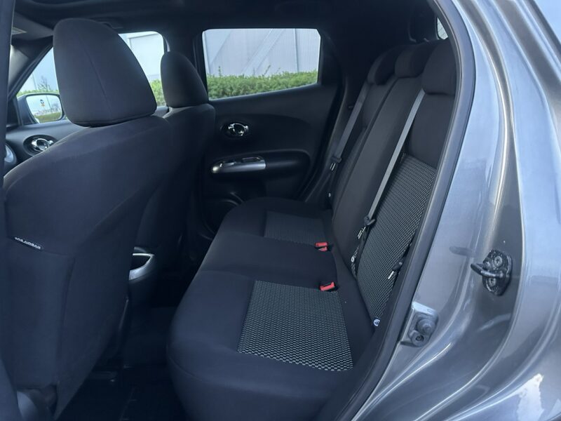 Nissan Juke 2015 1.2 benzyna 115km bezwypadkowy panorama xenon 2 komplety alu I (2010-2019)