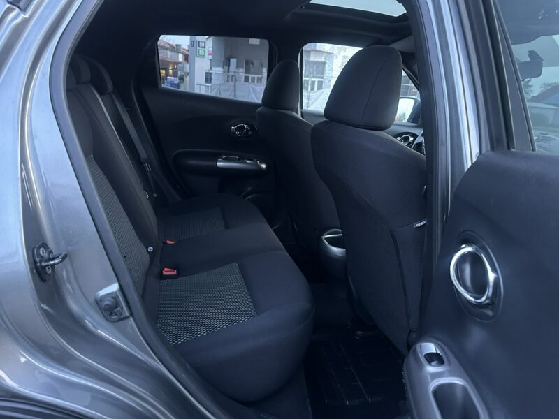 Nissan Juke 2015 1.2 benzyna 115km bezwypadkowy panorama xenon 2 komplety alu I (2010-2019)