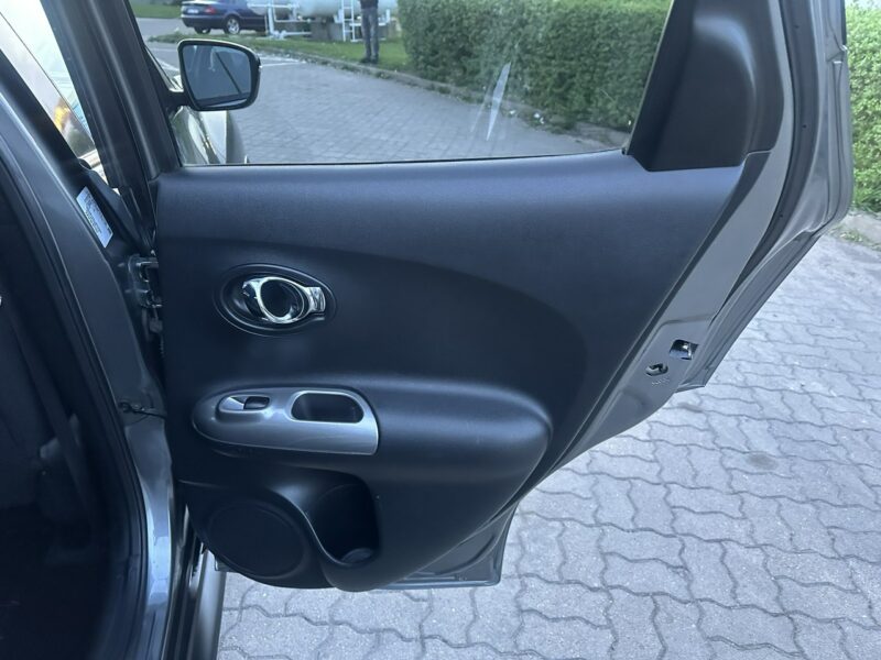 Nissan Juke 2015 1.2 benzyna 115km bezwypadkowy panorama xenon 2 komplety alu I (2010-2019)
