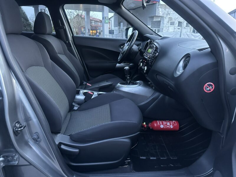 Nissan Juke 2015 1.2 benzyna 115km bezwypadkowy panorama xenon 2 komplety alu I (2010-2019)