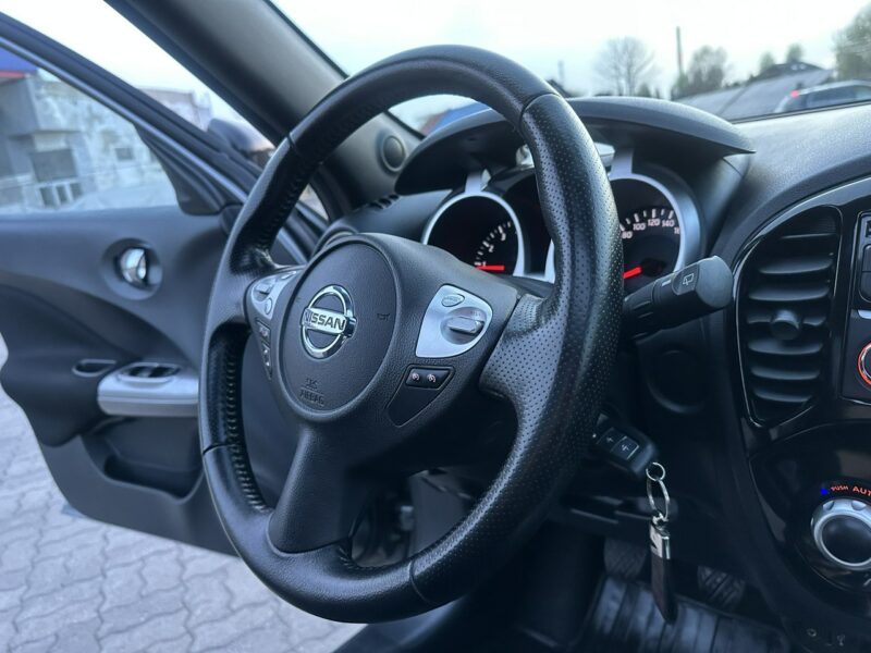 Nissan Juke 2015 1.2 benzyna 115km bezwypadkowy panorama xenon 2 komplety alu I (2010-2019)