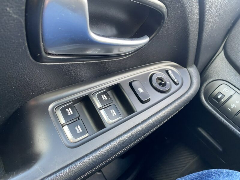 Kia Carens Symboliczny przebieg, nawigacja, parktronik, 5 osobowa, hak, z Niemiec IV (2013-)