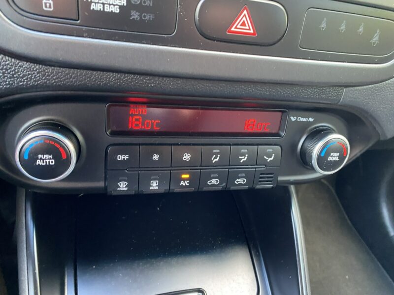 Kia Carens Symboliczny przebieg, nawigacja, parktronik, 5 osobowa, hak, z Niemiec IV (2013-)