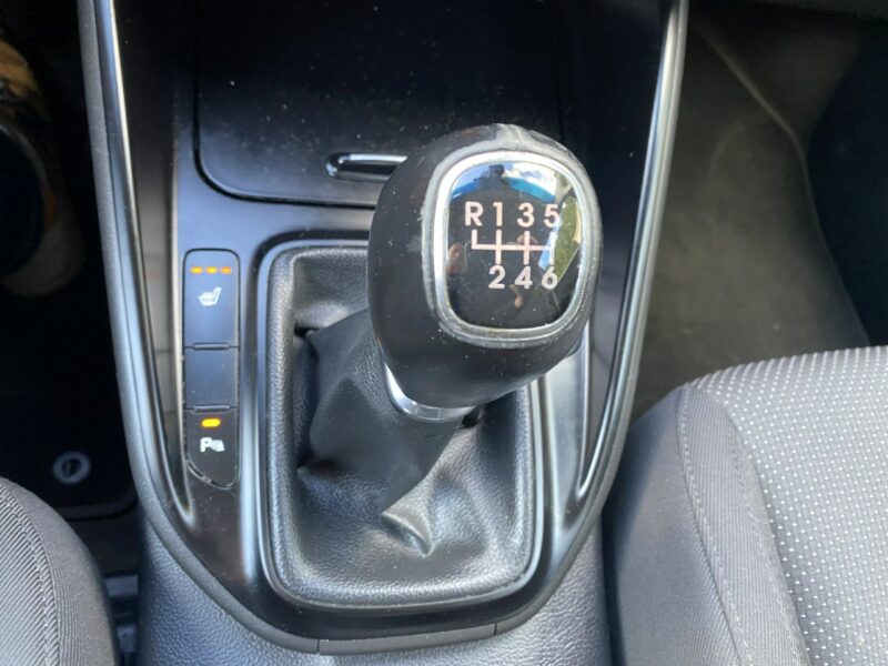 Kia Carens Symboliczny przebieg, nawigacja, parktronik, 5 osobowa, hak, z Niemiec IV (2013-)