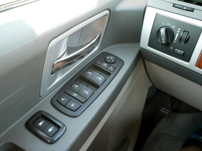 Chrysler Grand Voyager 2.8 CRD 163KM Automat Touring 7 osób -Krajowy -1 Wł od 9 lat -Zobacz IV (2007-2010)