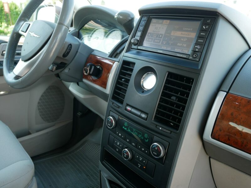 Chrysler Grand Voyager 2.8 CRD 163KM Automat Touring 7 osób -Krajowy -1 Wł od 9 lat -Zobacz IV (2007-2010)