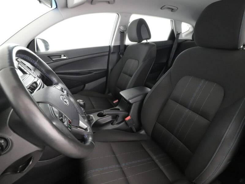 Hyundai Tucson 1.6 Benzyna Tempomat Klimatyzacja Grzana Kanapa Fotele Kierownica PDC III (2015-2020)