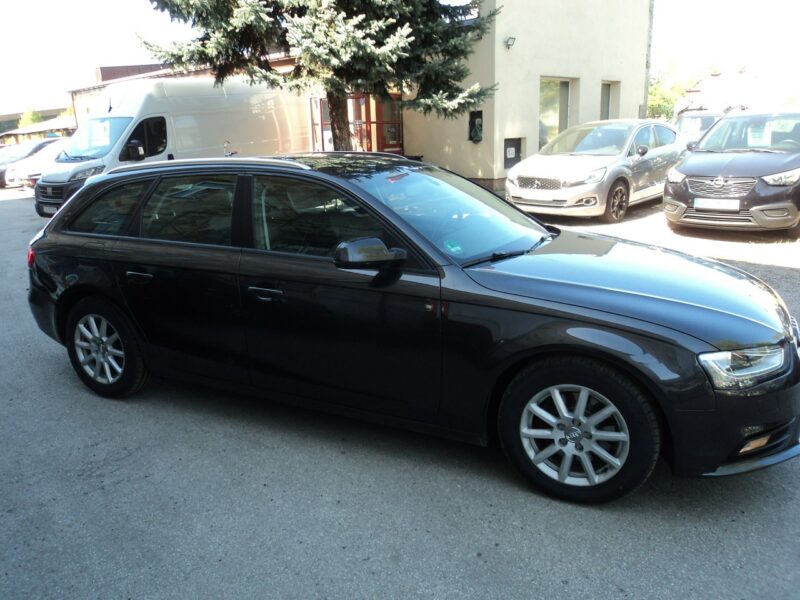 Audi A4 sprzedan ładne audi a 4 2.0 TDI 136 KM B8 (2007-2015)