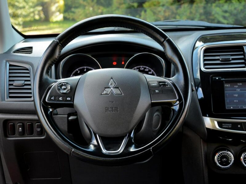 Mitsubishi ASX Lift Ledy bi-Xenon Kamera Keyless go Parktronic ALU 17