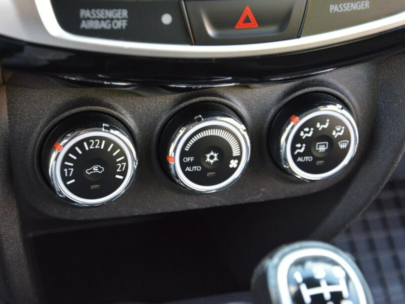 Mitsubishi ASX Lift Ledy bi-Xenon Kamera Keyless go Parktronic ALU 17