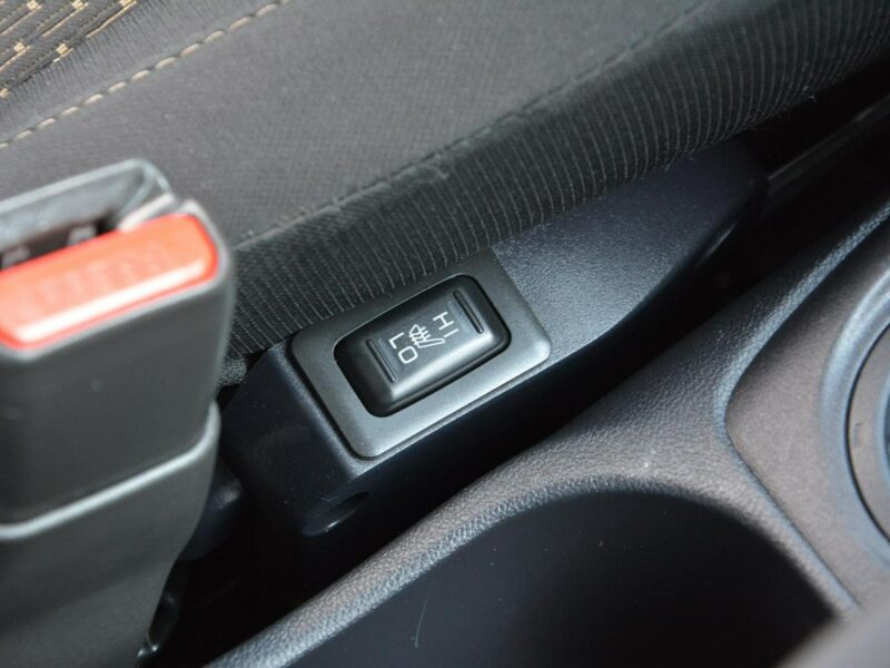 Mitsubishi ASX Lift Ledy bi-Xenon Kamera Keyless go Parktronic ALU 17