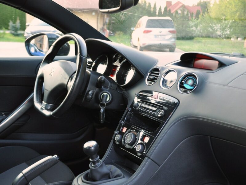 Peugeot RCZ 1.6i(156KM)*Bi-Xenon*Welur*Klimatronik*2xParktronik*I Wł*Alu19"ASO