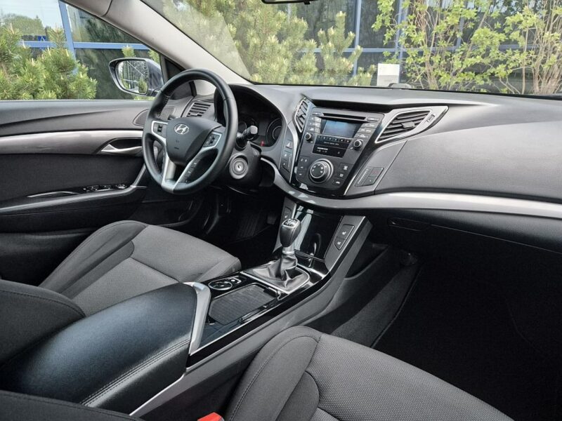 Hyundai i40 1.6 GDI * GWARANCJA * kombi * serwis do końca * manual * warszawa