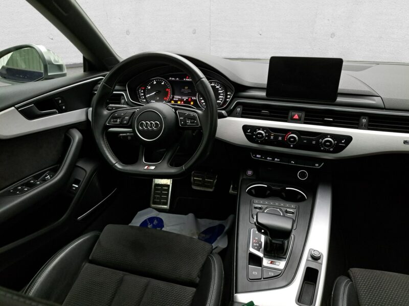 Audi S5