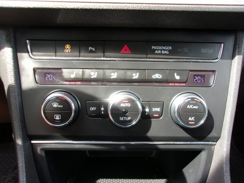 Seat Leon X-Perience, 4X4, Podgrz. Fotele, PDC przód tył, Klimatronic 2-strefowy III (2012-)
