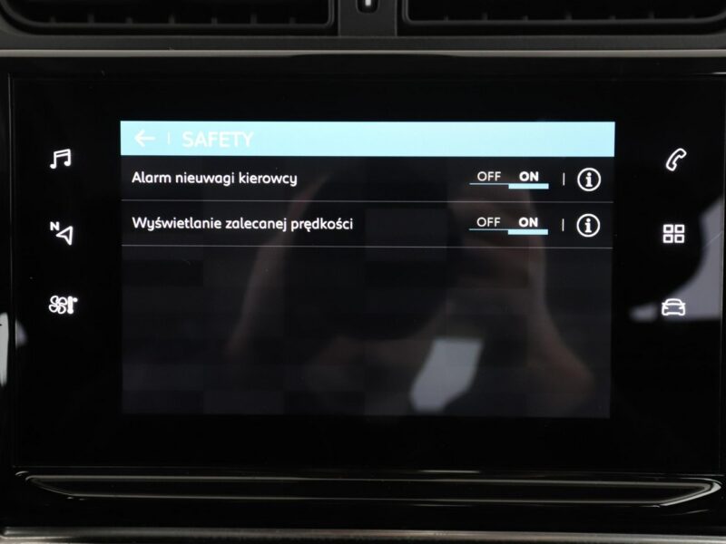 Citroen C3 Navi Automatyczna klimatyzacja Czujniki parkowania Bluetooth III (2016-)