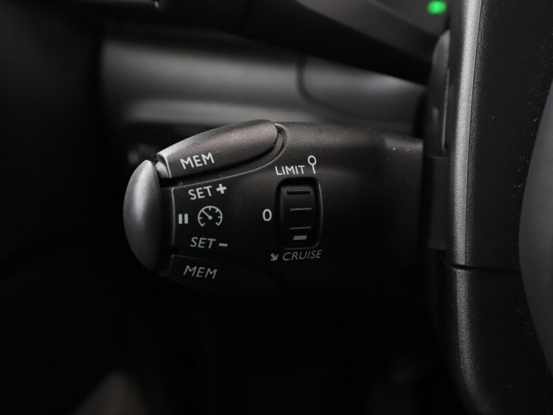 Citroen C3 Navi Automatyczna klimatyzacja Czujniki parkowania Bluetooth III (2016-)