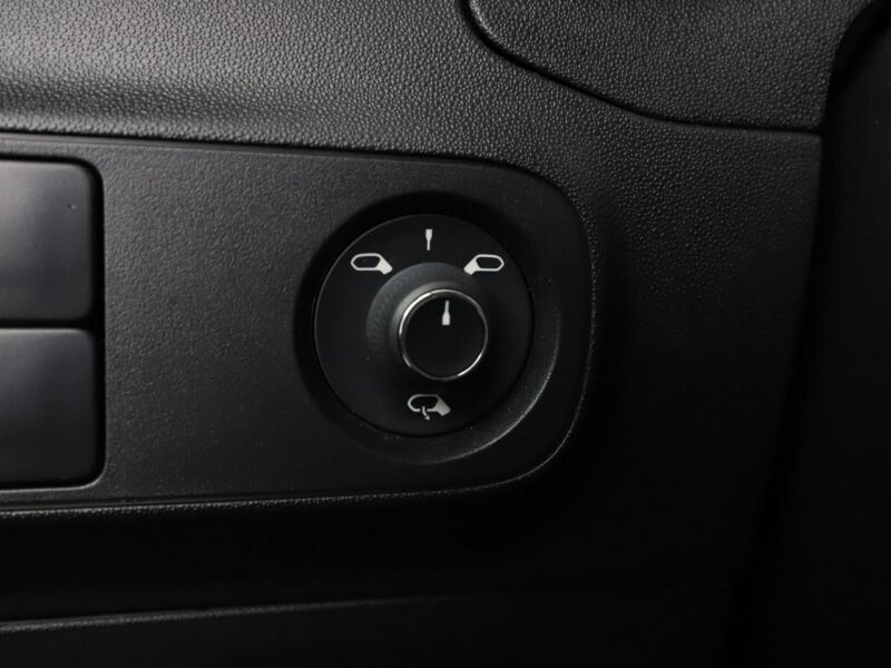 Citroen C3 Navi Automatyczna klimatyzacja Czujniki parkowania Bluetooth III (2016-)