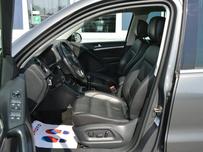 Volkswagen Tiguan 1.4TSI R-Line 100% bezwypadkowy Navi Bluetooth Euro6 Rozrząd na pasku I (2007-2016)