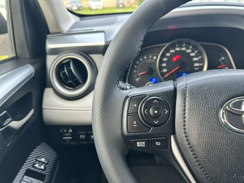 Toyota RAV-4 Tylko 137 tyś km IV (2012-)