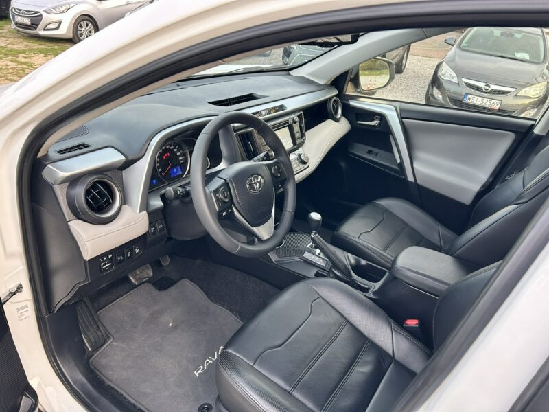 Toyota RAV-4 Tylko 137 tyś km IV (2012-)