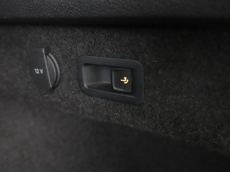 Volkswagen Passat FV 23% Plug-in DSG Automatyczna klimatyzacja Podgrzewane fotele Blth B8 (2014-2023)