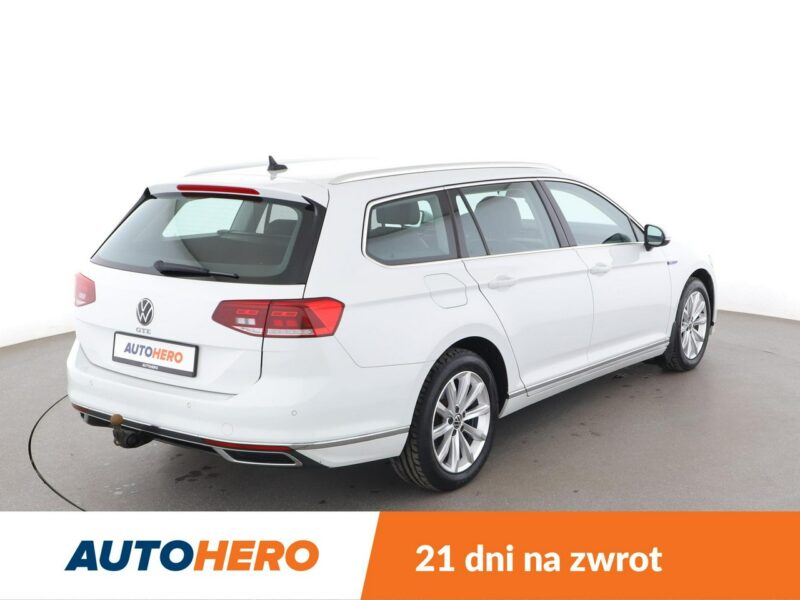 Volkswagen Passat FV 23% Plug-in DSG Automatyczna klimatyzacja Podgrzewane fotele Blth B8 (2014-2023)