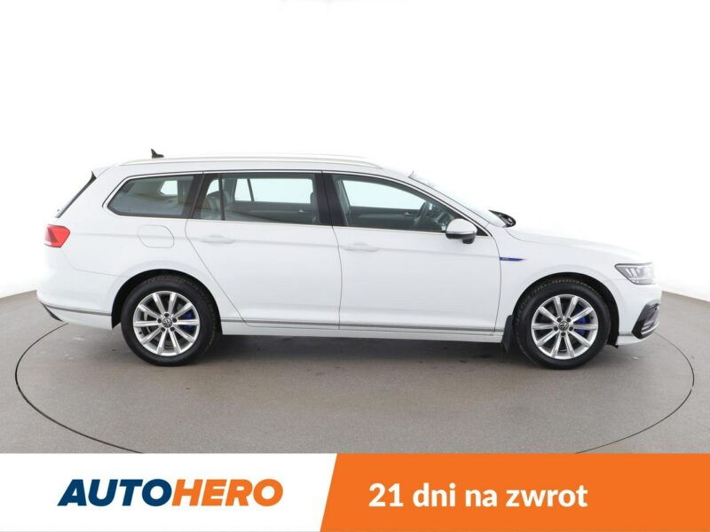 Volkswagen Passat FV 23% Plug-in DSG Automatyczna klimatyzacja Podgrzewane fotele Blth B8 (2014-2023)