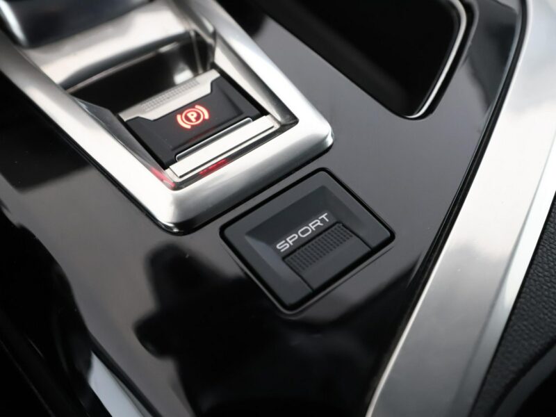 Peugeot 3008 automat półskóra virtual cocpit navi kamera czujniki parkowania II (2016-)
