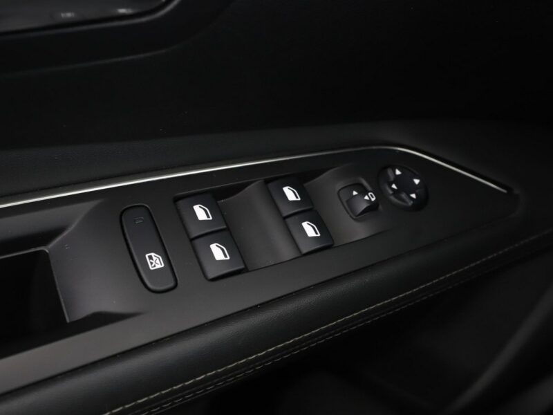 Peugeot 3008 automat półskóra virtual cocpit navi kamera czujniki parkowania II (2016-)