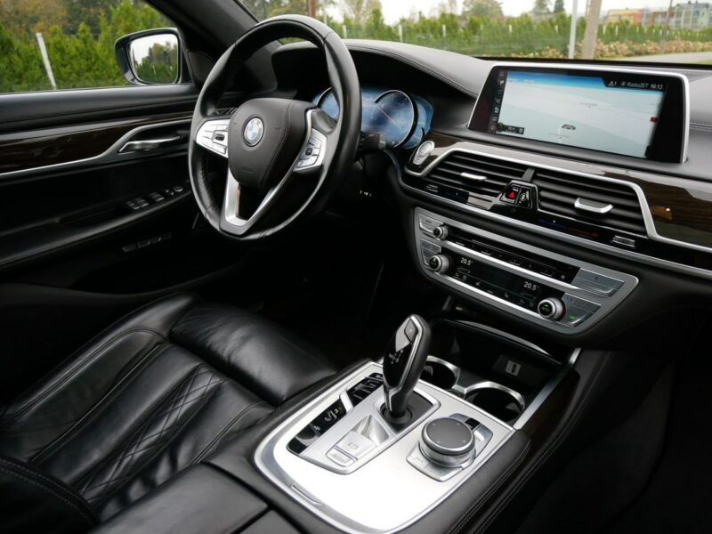 BMW 730 Long 3.0D 265KM Eu6 X-Drive 4x4 M-Pakiet -Serwis ASO VAT 23% Brutto G12 (2015-...)
