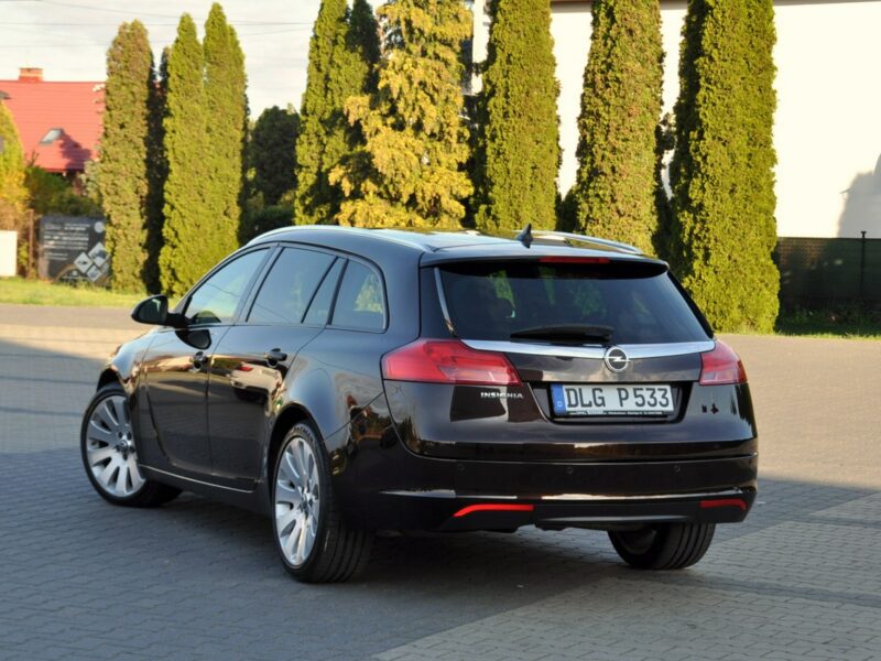 Opel Insignia 2.0CDTI(160KM)*Bi-Xenon*Led*Navi*El.Klapa*Rude Skóry*Chrom*Alu19"ASO A (2008-2017)