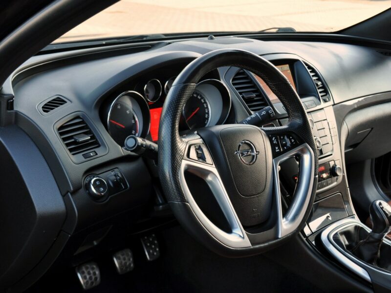 Opel Insignia 2.0CDTI(160KM)*Bi-Xenon*Led*Navi*El.Klapa*Rude Skóry*Chrom*Alu19"ASO A (2008-2017)