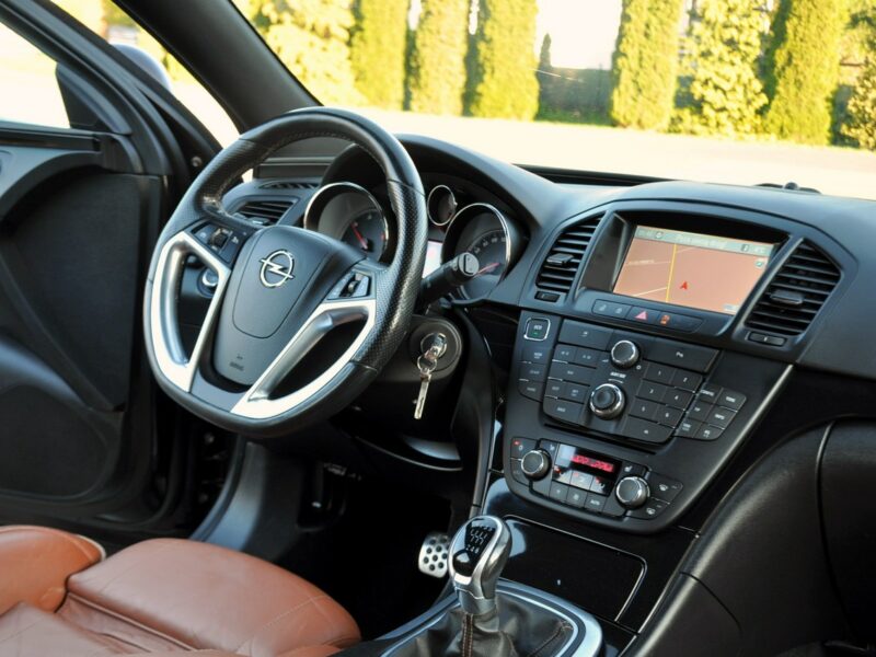 Opel Insignia 2.0CDTI(160KM)*Bi-Xenon*Led*Navi*El.Klapa*Rude Skóry*Chrom*Alu19"ASO A (2008-2017)