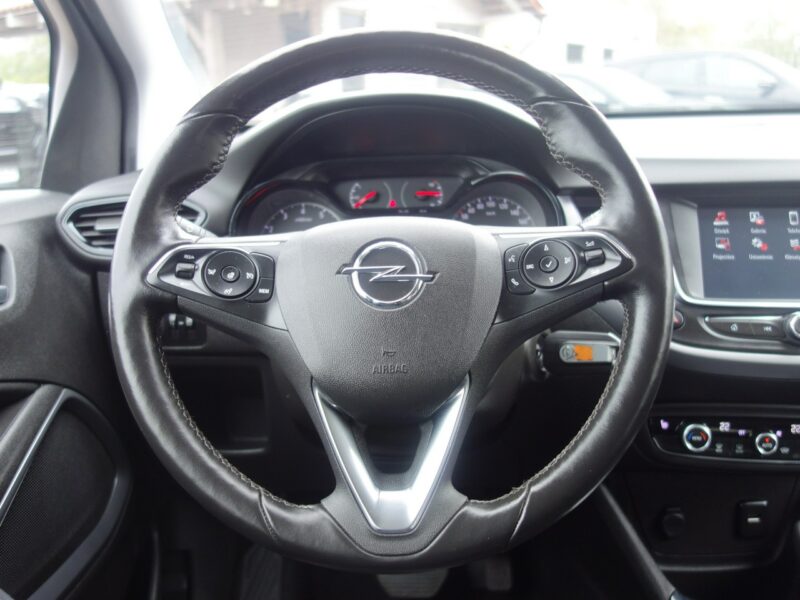 Opel Crossland X Opel Crossland X 2018 1.2 benzyna 110km automat przebieg 25tyś