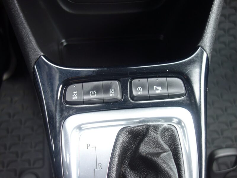 Opel Crossland X Opel Crossland X 2018 1.2 benzyna 110km automat przebieg 25tyś