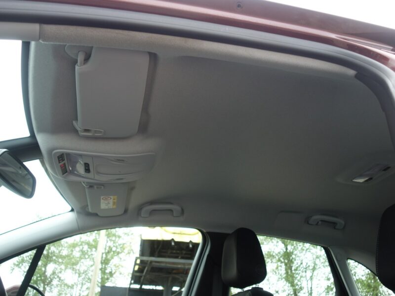 Opel Crossland X Opel Crossland X 2018 1.2 benzyna 110km automat przebieg 25tyś