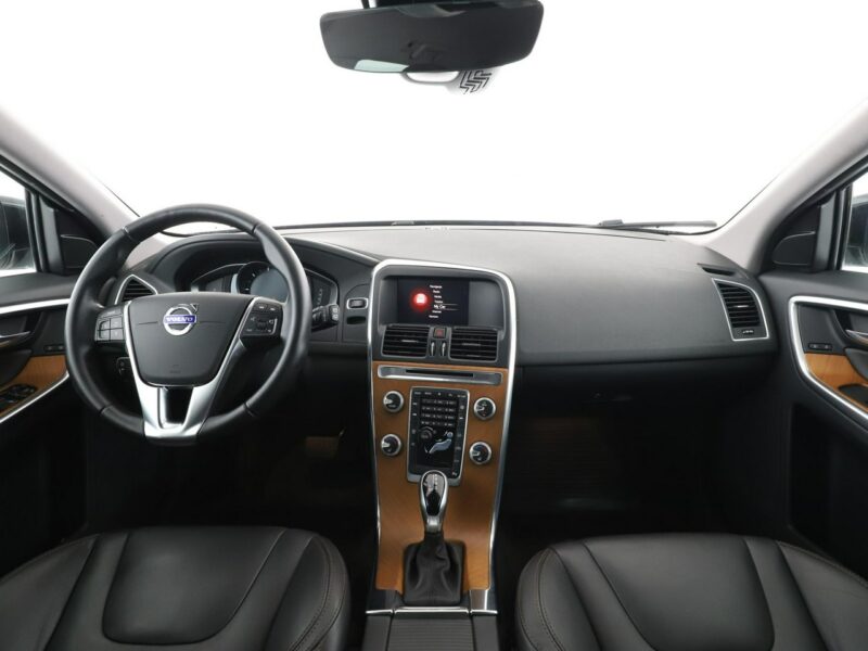 Volvo XC 60 automat skóra navi grzane fotele PDC tempomat I (2008-2017)