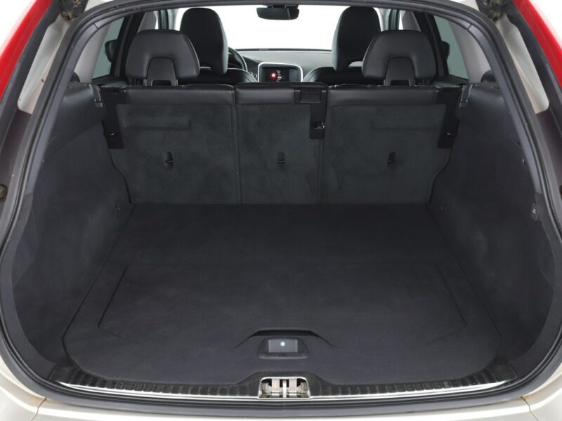 Volvo XC 60 automat skóra navi grzane fotele PDC tempomat I (2008-2017)