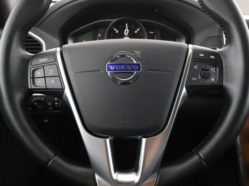 Volvo XC 60 automat skóra navi grzane fotele PDC tempomat I (2008-2017)