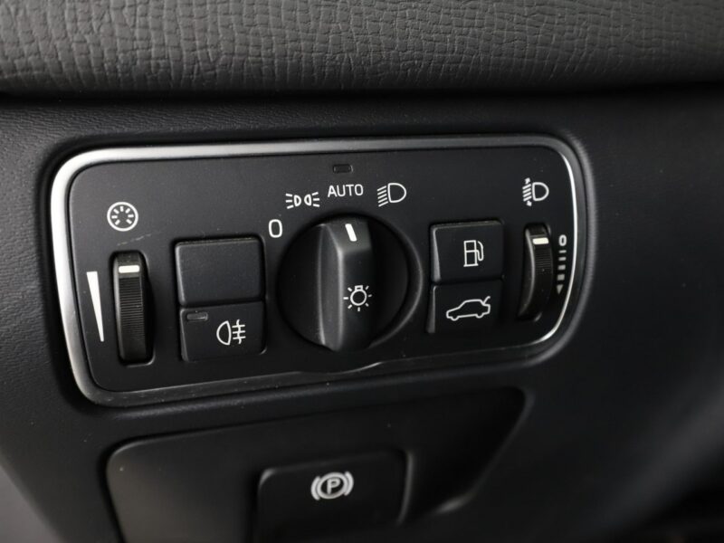 Volvo XC 60 automat skóra navi grzane fotele PDC tempomat I (2008-2017)