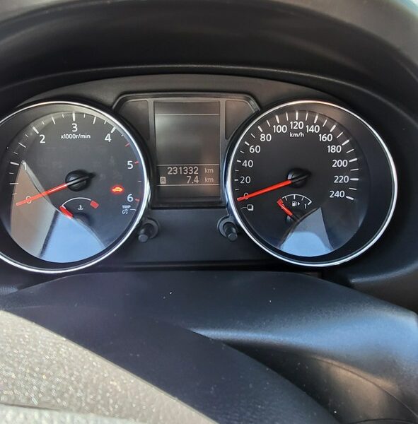 Nissan Qashqai+2 Nissan Qashqai+2 2.0 dCi 4x4 Tekna I (2008-)