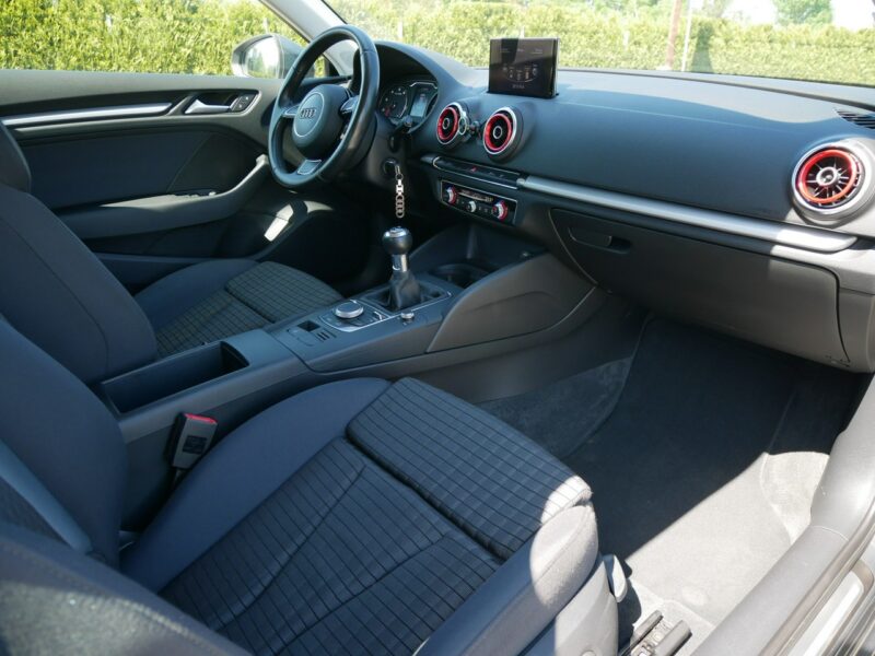 Audi A3 1.8 TFSI 180KM [Eu5] -2xKlimatr -Nowy rozrząd kpl -Biksenon -Zobacz 8V (2012-)