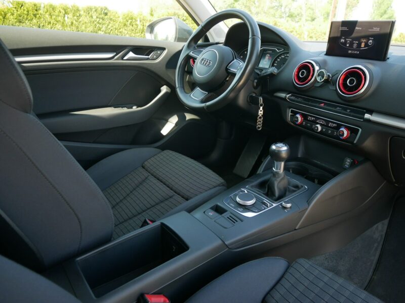 Audi A3 1.8 TFSI 180KM [Eu5] -2xKlimatr -Nowy rozrząd kpl -Biksenon -Zobacz 8V (2012-)