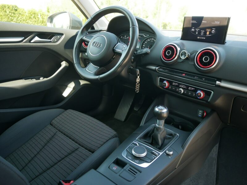 Audi A3 1.8 TFSI 180KM [Eu5] -2xKlimatr -Nowy rozrząd kpl -Biksenon -Zobacz 8V (2012-)